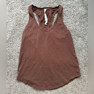 brown lululemon tanktop